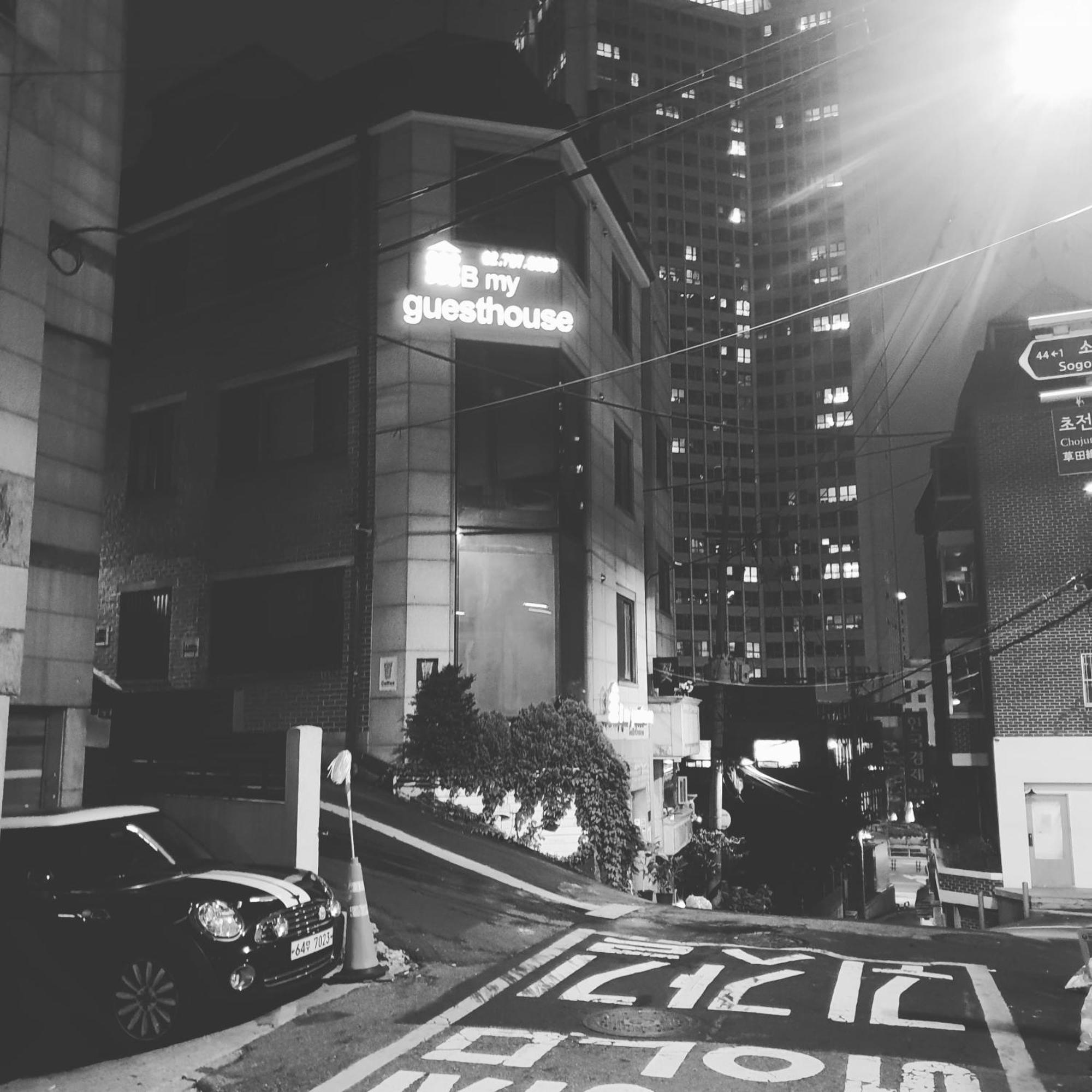 บี มายเกสท์เฮาส์ Hotel โซล ภายนอก รูปภาพ